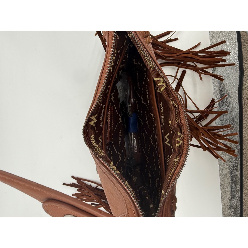 Wrangler Brown Tooled Vegan Leather Fringe Hobo Bag Western Crossbody Purse - Picture 3 of 6